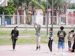 Los niños están entre los que más disfrutan de la “manita de gato” que el Gobierno del Estado le dio al Parque Luis Quintanar (antes Solidaridad). EL INFORMADOR/ C. Zepeda