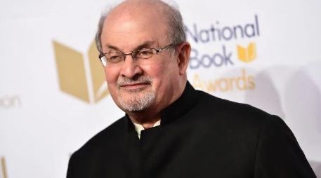 El premio será entregado al escritor en reconocimiento a su larga labor por la libertad de expresión, los derechos humanos y de los migrantes. AP/ Archivo