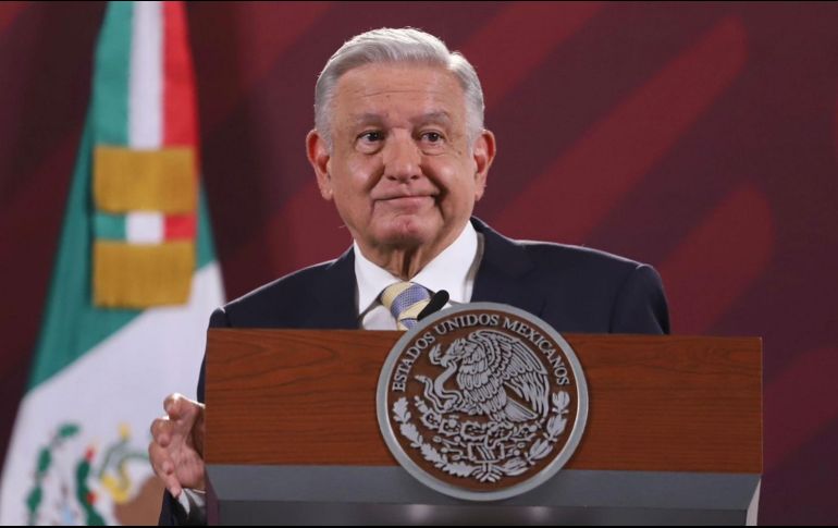 El presidente de México anuncia una reforma para reconocer los derechos de los animales. EFE/B. Fregoso