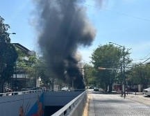 El incendio fue controlado en el túnel de Avenida Hidalgo. ESPECIAL