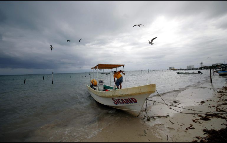 Las jornadas han sido de intenso calor y las lluvias aún no llegan, aunque ya comienzan a formarse fenómenos naturales que podrían generarlas. EFE / ARCHIVO