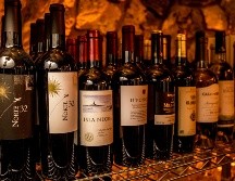 Además de descuentos en alimentación, educación, salud, recreación, vestido y transporte, con la tarjeta de INAPAM pueden obtener descuentos en licores, ellos al hacerles rebajas en bares, restaurantes, discotecas y licorerías. ARCHIVO