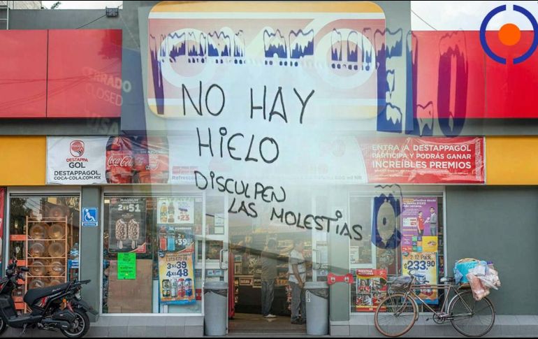 En tiendas de conveniencia se agotaron los hielos. ESPECIAL