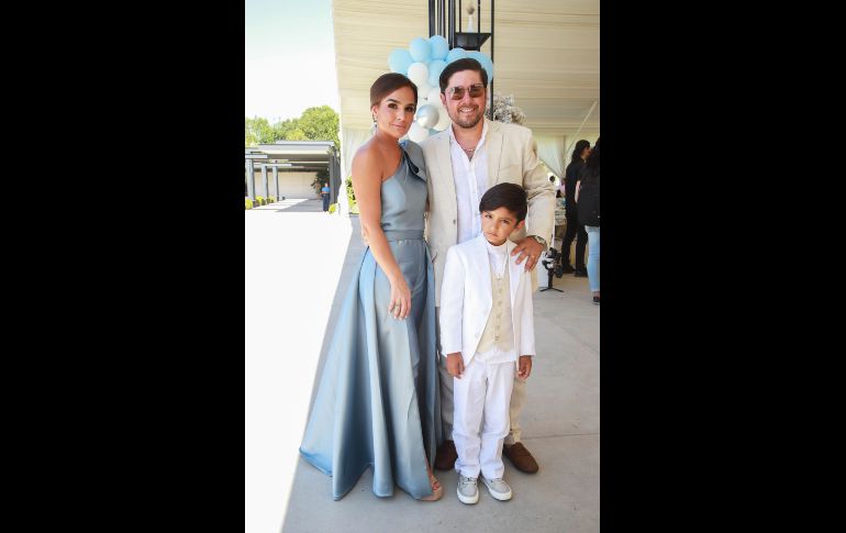 Mónica Ochoa, Fabrizio Aceves y Álvaro Aceves. GENTE BIEN JALISCO/ Antonio Martínez