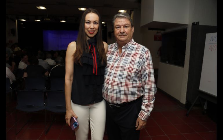 Gaby Moreno y Carlos Álvarez del Castillo. GENTE BIEN JALISCO/ Claudio Jimeno