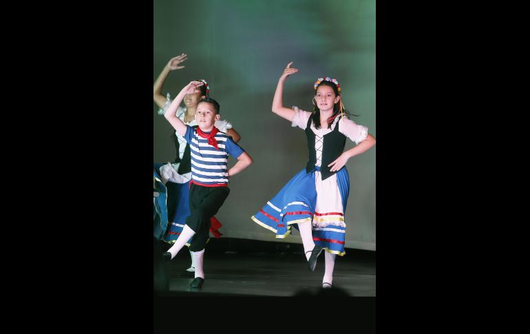 Bailables Italia. GENTE BIEN JALISCO/ Claudio Jimeno