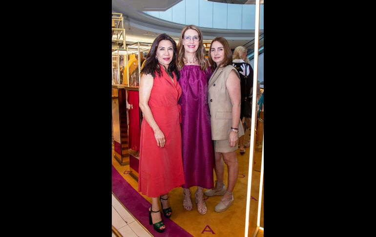 Lorena García, Lorena Sánchez y Lourdes Cabrera. GENTE BIEN JALISCO/ Christian Pérez