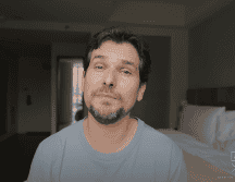 Estrada estuvo dando una serie de entrevistas para platicar cómo fue su experiencia a bordo del Titan. ESPECIAL/YOUTUBE