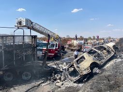 El accidente en la Carretera Zapotlanejo-Lagos de Moreno dejó seis fallecidos y 21 heridos. ESPECIAL