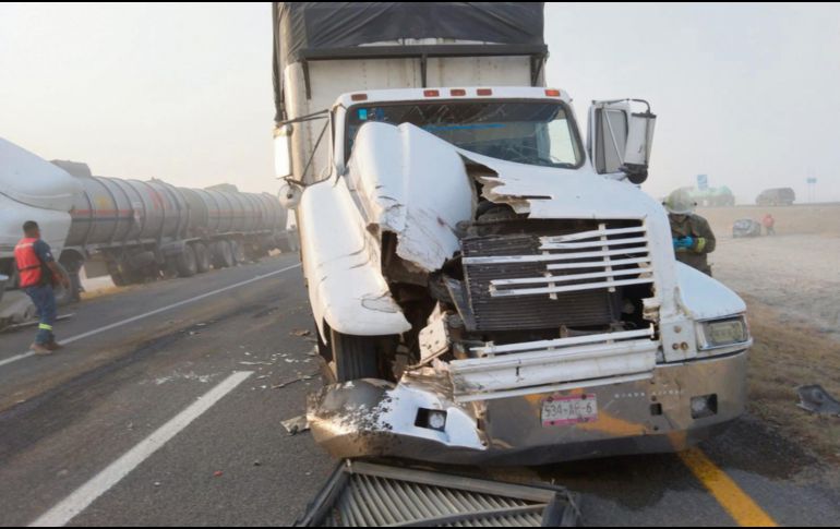Ayer se registraron dos accidentes más en carreteras del Estado. El primero ocurrió en la autopista a Lagos de Moreno. El segundo fue en la carretera Guadalajara-Colima. ESPECIAL
