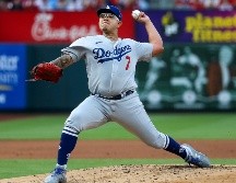 Durante las últimas campañas Julio había hecho historia para México al coronarse como campeón de la Serie Mundial en 2020 y, además, llegar a 20  victorias en el año posterior al título. AFP / ARCHIVO