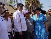 Marcelo Ebrard durante su gira por Puerto Vallarta. ESPECIAL
