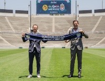 Santiago Baños y Fernando Hierro dieron a conocer los detalles de este Clásico Nacional que se realizará en California. Twitter/@Chivas