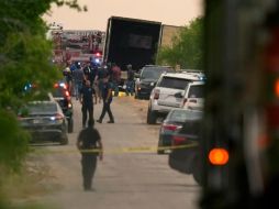Cuando el remolque fue abierto en San Antonio, 48 migrantes ya estaban muertos. ESPECIAL