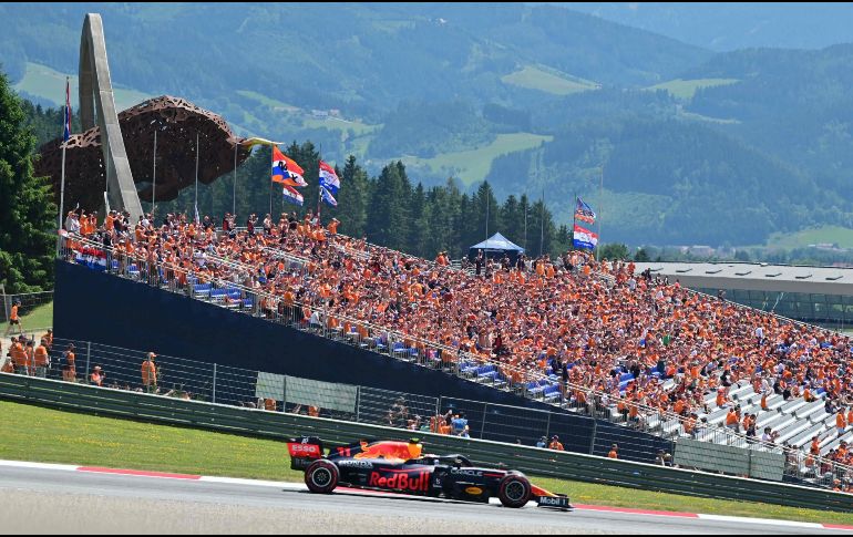 El mexicano Sergio ''Checo'' Pérez correrá su novena carrera de 2023 con Red Bull en el GP de Austria. AFP / ARCHIVO