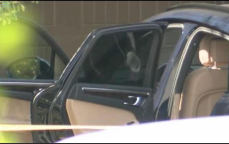 La mamá llegó a su casa y se metió, sin bajar al niño del carro. SUN