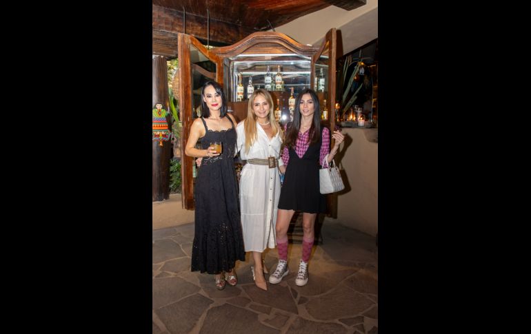 Laura  morelos, Nidia Gutiérrez , Gaby Castro y Patricia Muñoz. GENTE BIEN JALISCO/ Christian Pérez
