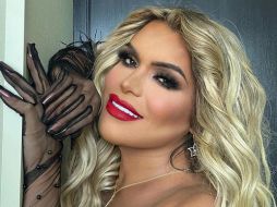 Decenas de personas que se encontraban en las calles de Manhattan, previo a los festejos del Orgullo Gay, atestiguaron el momento en que una fotografía de la influencer apareció en la pantalla de un edificio de Times Square. INSTAGRAM / soywendyguevaraoficial