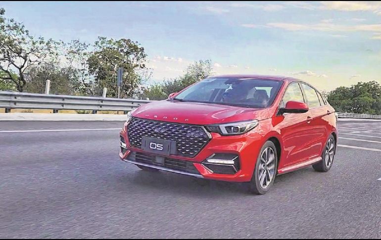 Omoda O5 2024. Este modelo cuenta con una mecánica competitiva para el segmento. ESPECIAL