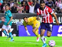 Pese a que no anotó gol, Víctor Guzmán tuvo una gran actuación con el Guadalajara. IMAGO7