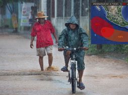 El SMN vigila una zona de baja presión al sur de Colima y Michoacán que incrementó este jueves a 60% su probabilidad para desarrollo ciclónico en 48 horas y mantiene 80% en 7 días. SMN / EFE / ARCHIVO