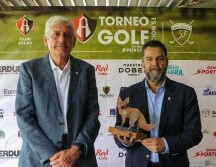 Víctor Flores Cosío, presidente de Club Atlas, acompañado por Alberto de la Torre Bouvet, comisionado del Country Club, fueron los encargados de dar los pormenores de este evento. ESPECIAL / Club Atlas
