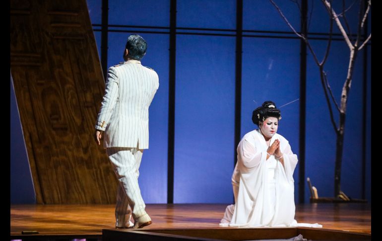 la dirección de escena corre a cargo de Luis Manuel Aguilar ‘Mosco’, quien al lado de la realizadora Rita Basulto forma parte de un equipo creativo jalisciense que representa el 90 por ciento del total en la producción, a cargo del CSAE de la UdeG. EL INFORMADOR / A. Navarro