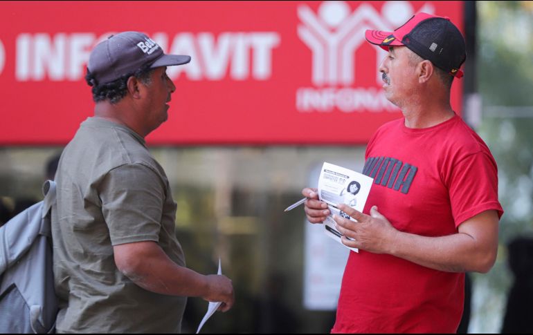 El Infonavit confirmará con los patrones si el trabajador ha solicitado un crédito. EL INFORMADOR/Archivo