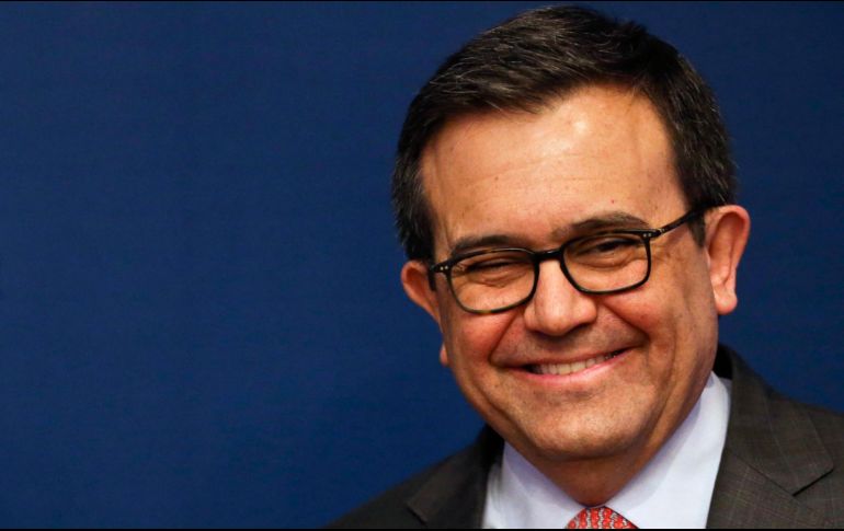 Ildefonso Guajardo señaló que no pudo lograr un posicionamiento que le permita competir por la candidatura. AP/ ARCHIVO