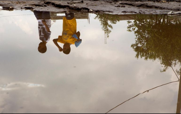 Las lluvias de mayor intensidad podrían acompañarse de descargas eléctricas, viento y granizadas, y generar deslaves, incremento en niveles de ríos y arroyos, desbordamientos e inundaciones en zonas bajas. EL INFORMADOR / ARCHIVO