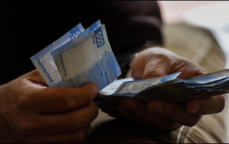 Dicha oportunidad de descansar más y trabajar menos horas existe la posibilidad de la reducción salarial de los trabajadores. ARCHIVO/ EL INFORMADOR