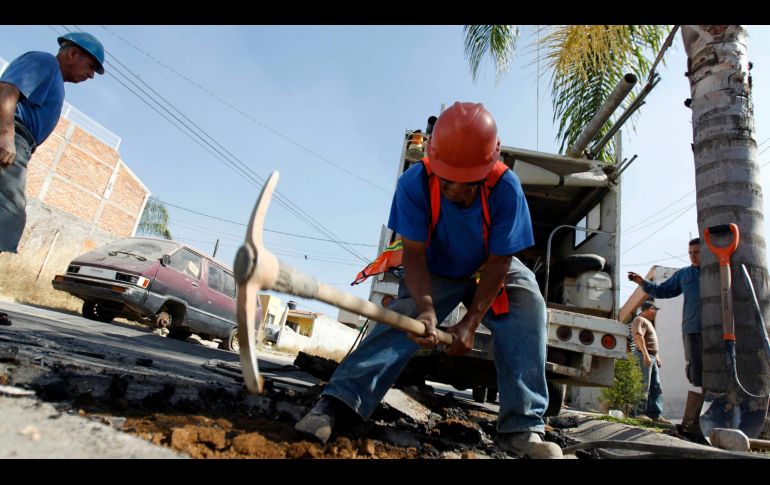 Las reparaciones se realizan en la avenida Juan Palomar y Arias, entre Montevideo y Palermo. EL INFORMADOR/Archivo