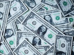 El dólar amanece a $17.08 pesos al mayoreo. Foto de Alexander Grey en Unsplash