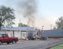 También se localizaron de 20 a 30 casquillos del calibre .223 arma larga y una motocicleta abandonada. ESPECIAL