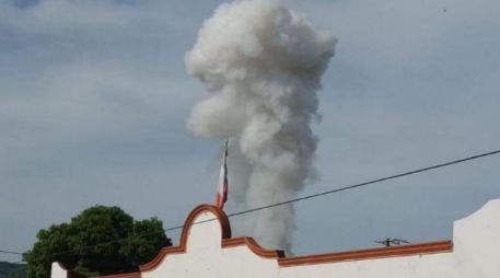 Una vivienda utilizada como fábrica de fuegos pirotécnicos explotó y luego se incendió. SUN