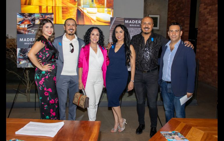 Erika Solis, Ricardo Pinedo, Ana Rosa Pinedo, Arisai Pinedo, Francisco Pinedo y Pedro Antonio Flores. GENTE BIEN JALISCO/ Christian Pérez