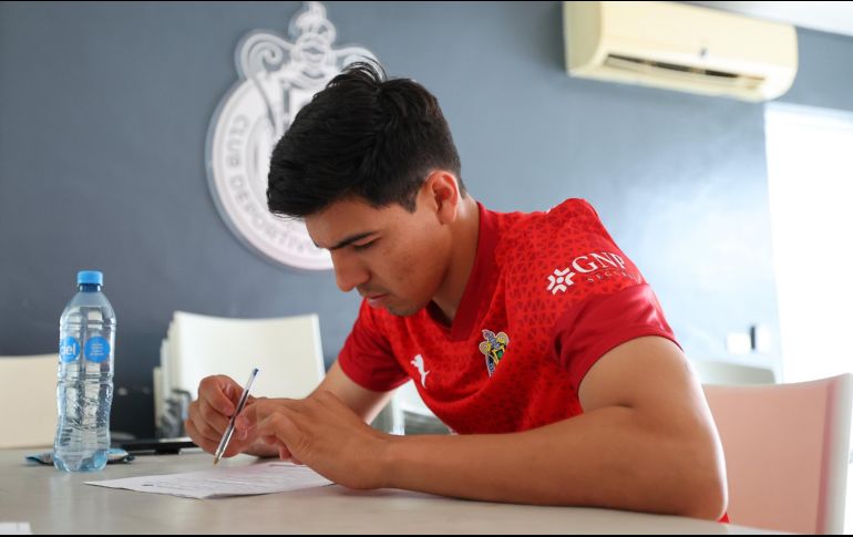 El caso más sonado fue el reintegro de Erick Gutiérrez a la liga local siendo contratado por las Chivas. ESPECIAL/Chivas