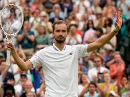 Daniil Medvedev estuvo a punto de sucumbir ante Chris Eubanks, pero sacó fuerzas para llegar a su primera semifinal en el All England Club. AP/A. Grant