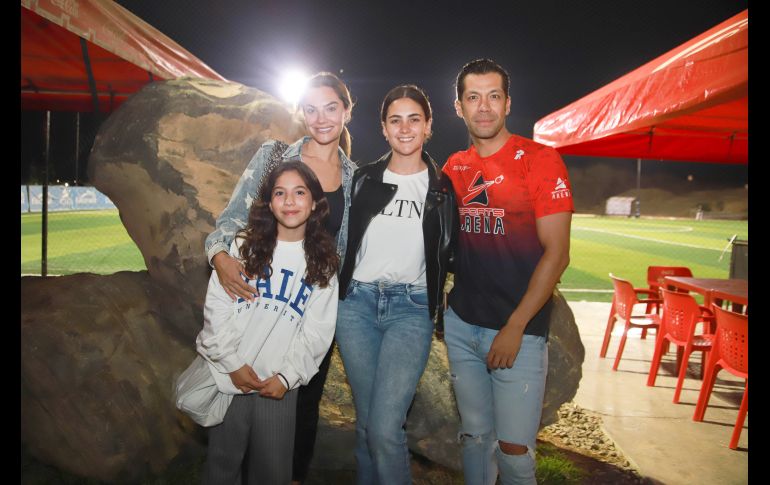 Valerie Padilla, Sofi Pereira, María Gutiérrez y Luis Villagrán. GENTE BIEN JALISCO/ Tony Martínez