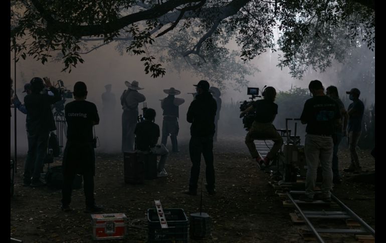 La serie de 10 episodios es narrada por el propio Jorge metido en la piel de Pancho Villa. EL INFORMADOR