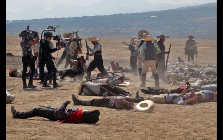 La serie de 10 episodios es narrada por el propio Jorge metido en la piel de Pancho Villa. EL INFORMADOR