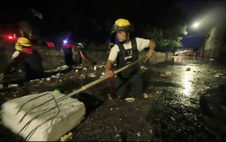 Varias colonias registraron inundaciones tras la fuerte lluvia que cayó la madrugada de este viernes 14 de julio. ESPECIAL