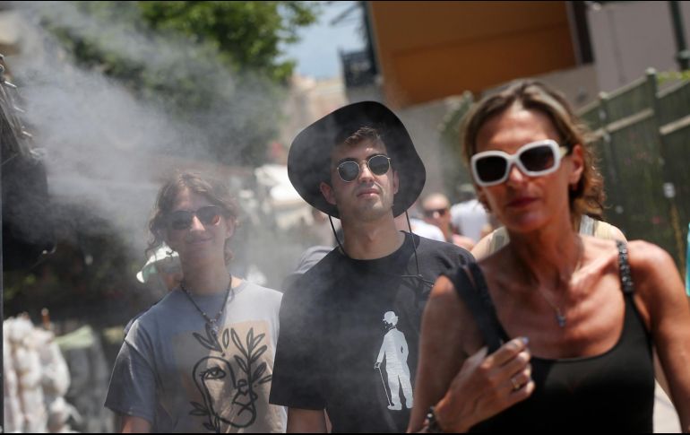 En todo el Hemisferio Norte, desde México hasta China pasando por Europa, el calor no cesa. EFE/ Archivo