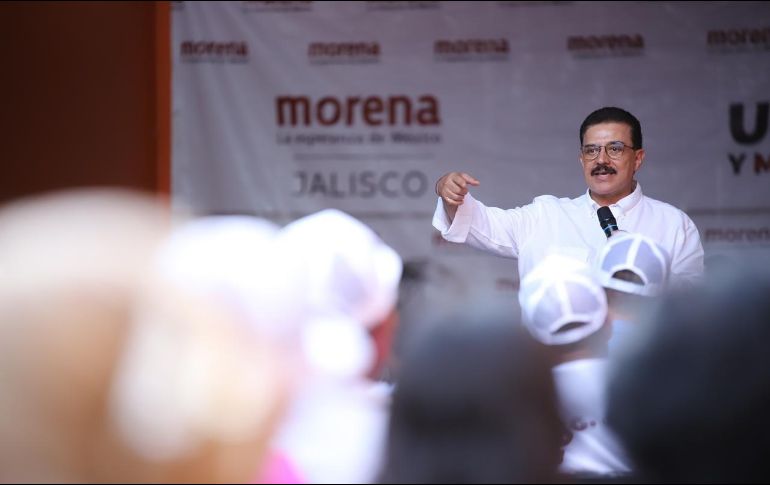 En su visita por Zapotiltic, Carlos LomelÍ Bolaños escuchó a los productores del sur de Jalisco. ESPECIAL