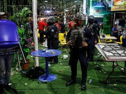Los policías desplegados en el lugar se negaron a dar información a los periodistas sobre detalles del incidente. AFP / R. Cisneros