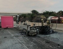 Se informó que el retiro completo de la unidad siniestrada demorará algunas horas más.. ESPECIAL/Protección Civil