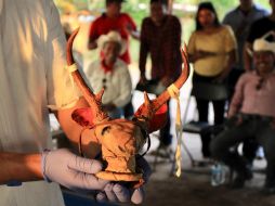 Especialistas indicaron que las piezas datan del siglo XX y fueron recolectadas en Tlaxcala por investigadores suecos entre 1935 y 1937, luego de que un grupo de yaquis fueron exiliados de Sonora por Porfirio Díaz. EFE / Instituto Nacional para los Pueblos Indígenas