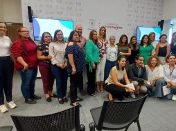 Durante la rueda de prensa, Villaseñor Aldama resaltó la importancia del trabajo en equipo y mencionó que actualmente colaboran con más de 250 asociaciones civiles en el municipio, en coordinación con la Dirección de Asociaciones Civiles de Zapopan. CORTESÍA