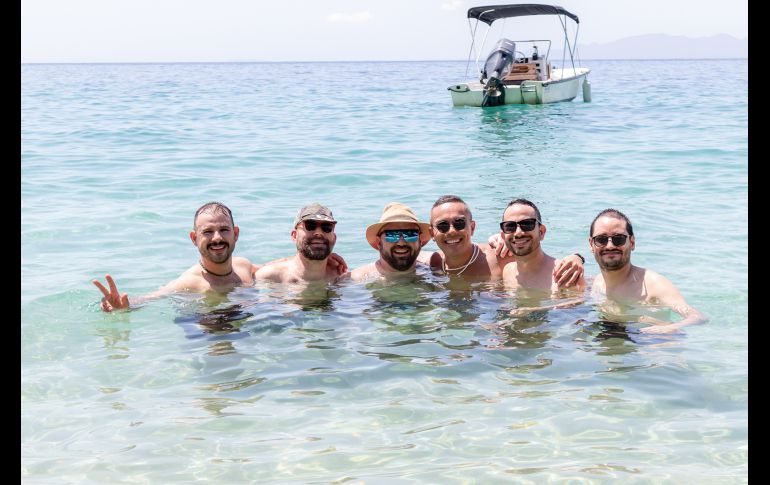 Thiago Donizete da Silva, Jason Burnam, Kyle Miller, Cesar Caudillo, Noe Roa y Diego Ascencio Fuentes. GENTE BIEN/ JORGE SOLTERO / ANTONIO RODRÍGUEZ / PROPOM FILMS