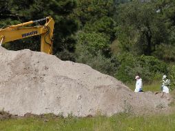 La localización de fosas clandestinas en Jalisco es una constante; además de las autoridades, los colectivos de familiares de personas desaparecidas hacen esfuerzos para ubicar estos puntos y encontrar a sus seres queridos. EFE/F. Guasco